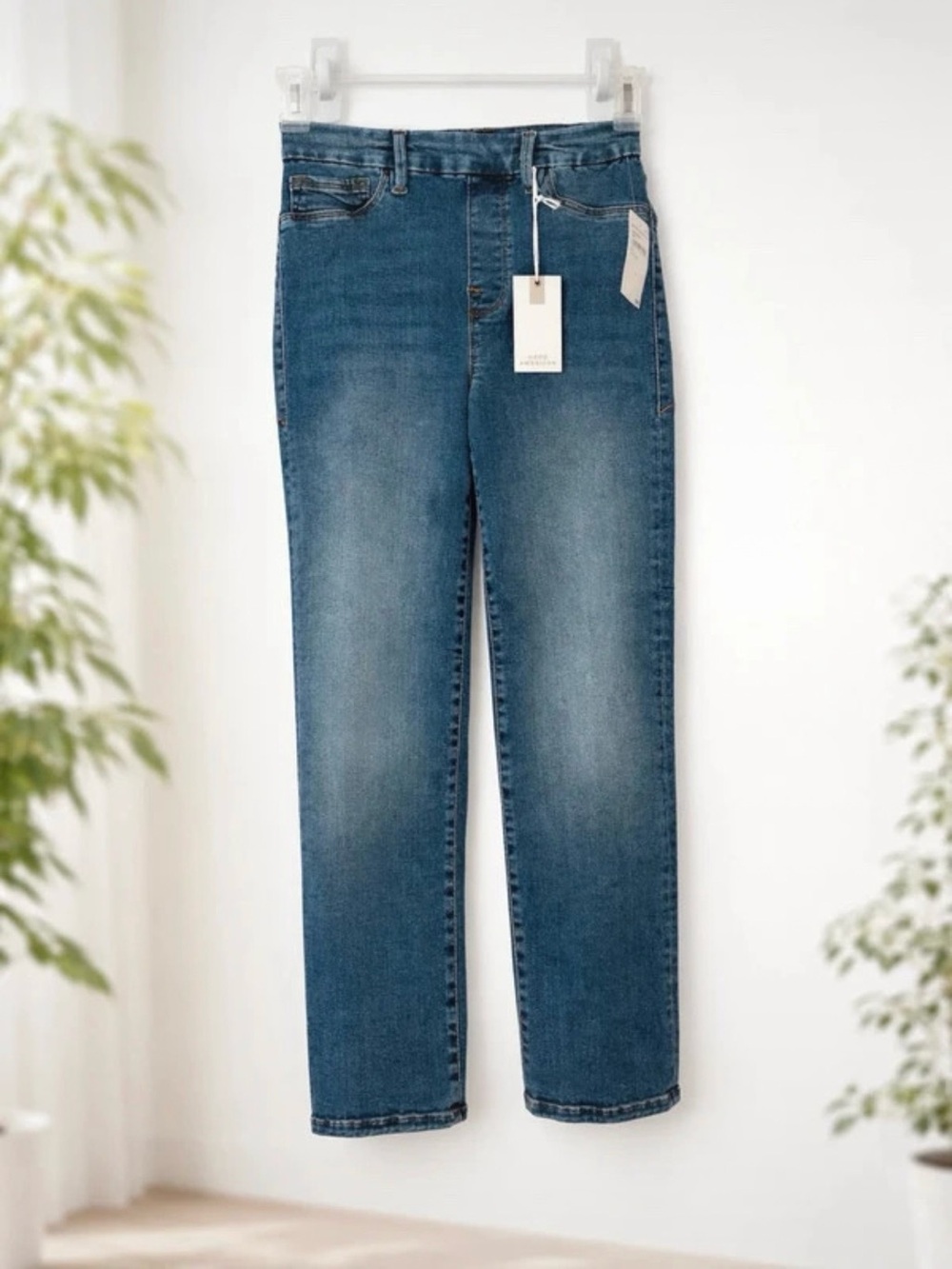 Good American Pull-On Straight Jeans Blue Super Stretch Denim Size Medium NWT